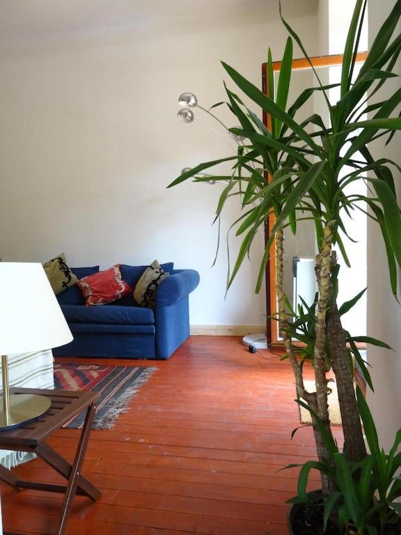 Garden Apartment On Art Nouveau Street In Central Прага Екстериор снимка
